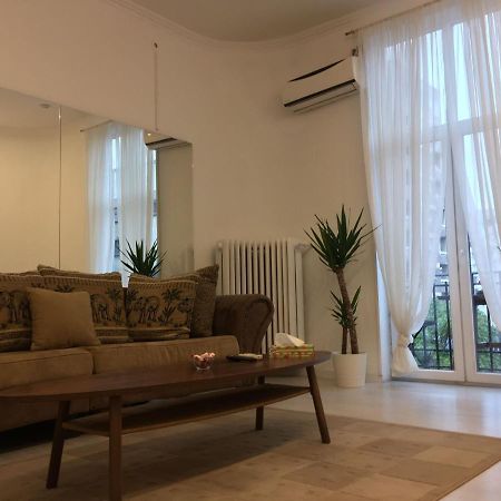 Outstanding 3Br Ultracentral Cityview Balcony Aaa Apartment Bucureşti Ngoại thất bức ảnh