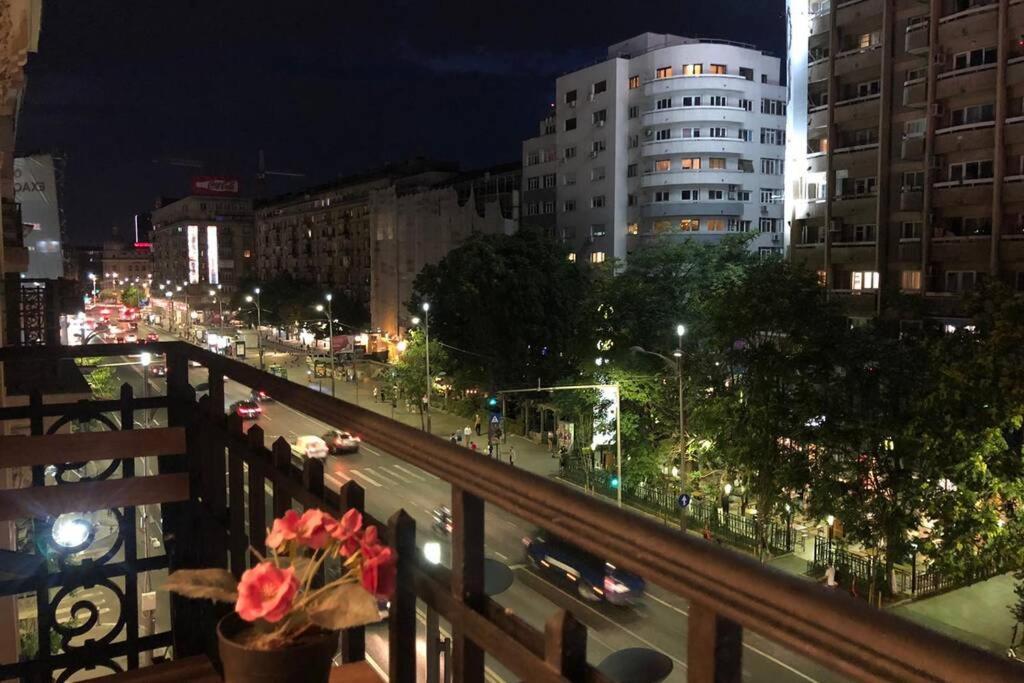 Outstanding 3Br Ultracentral Cityview Balcony Aaa Apartment Bucureşti Ngoại thất bức ảnh