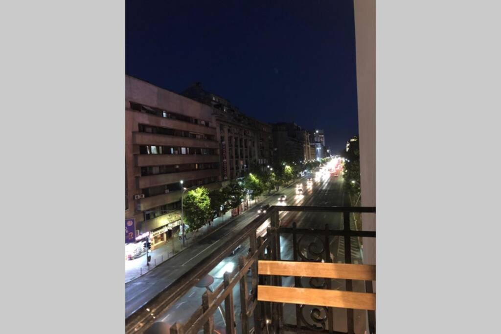 Outstanding 3Br Ultracentral Cityview Balcony Aaa Apartment Bucureşti Ngoại thất bức ảnh